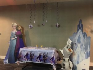 Frozen_craft_area_Santa_Party